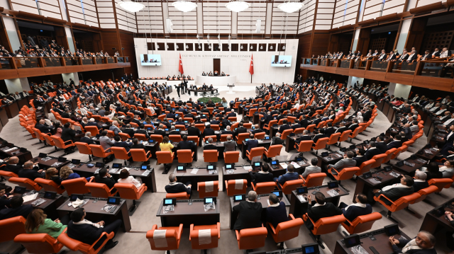 La Grande Assemblée nationale de Türkiye réunie en assemblée extraordinaire pour accueillir le discours du président palestinien Mahmoud Abbas, le 15 août 2024.