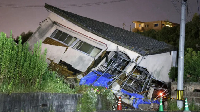 Ülkede, 8 Ağustos'ta Miyazaki eyaleti açıklarında 7,1 büyüklüğünde deprem meydana gelmişti.