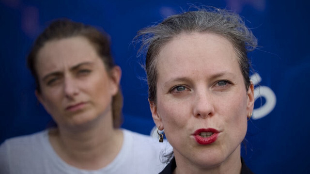 La candidate à la fonction de Première ministre et économiste du "Nouveau Front Populaire" (NFP), Lucie Castets, près d'Orléans, dans le centre de la France, le 31 juillet 2024.  