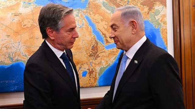 Le Premier ministre israélien, Benyamin Netanyahu (D) a rencontré le Secrétaire d'État américain, Antony Blinken (G) au bureau du Premier ministre à Jérusalem-Ouest, le 19 août 2024.