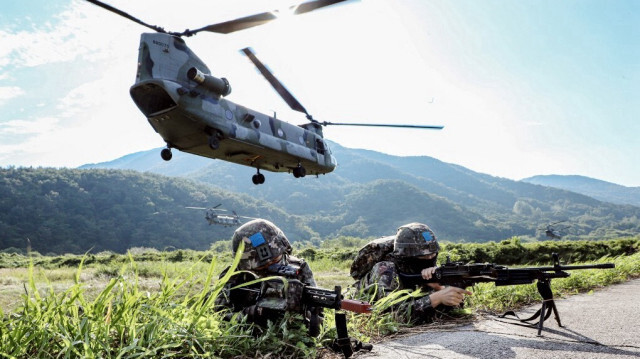 Les soldats sud-coréens participant à un exercice d'assaut aérien sur un terrain d'entraînement à Jangseong, dans le cadre des exercices militaires conjoints annuels Ulchi Freedom Shield entre la Corée du Sud et les États-Unis, le 31 août 2023.