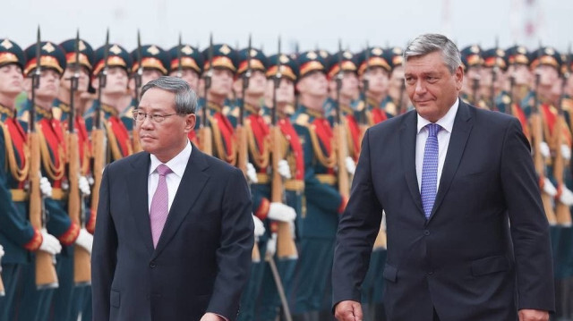 Le Premier ministre chinois Li Qiang et son homologue russe Mikhaïl Mishustin.