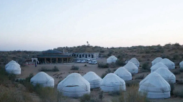  Yurt Camp Sputnik 