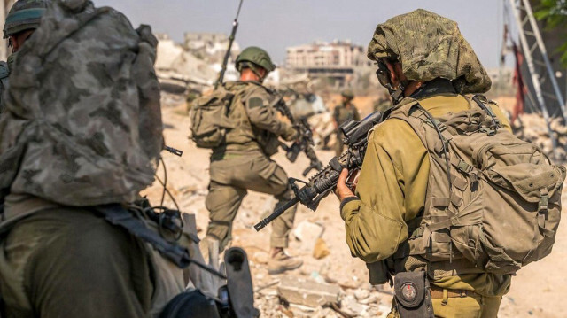 Cette photo diffusée par l'armée israélienne  montre des soldats israéliens lors d'opérations dans la bande de Gaza, le 30 août 2024.