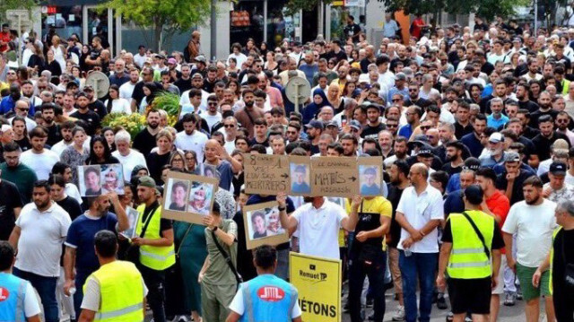 Marche blanche suite au décès du jeune franco-turc de 19 ans Numan Toprakoğlu, à Mâcon, le 4 août 2024.