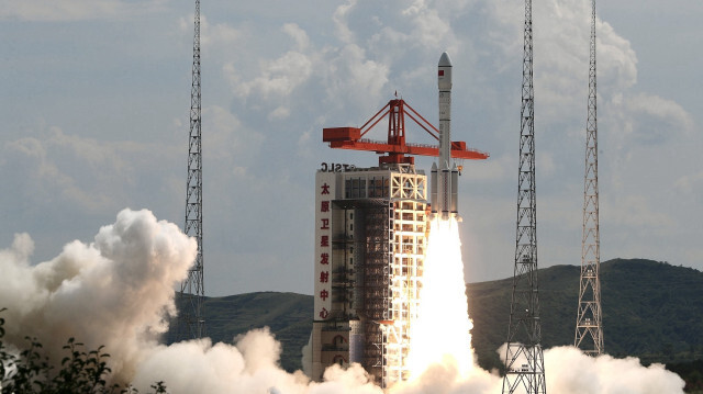 La Chine a lancé une fusée Longue Marche-6A depuis le Centre de lancement de satellites de Taiyuan, mettant en orbite 18 satellites de la "Constellation des mille voiles".