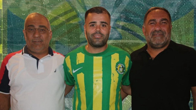 Hasan Hüseyin Acar Şanlıurfaspor formasını giydi.