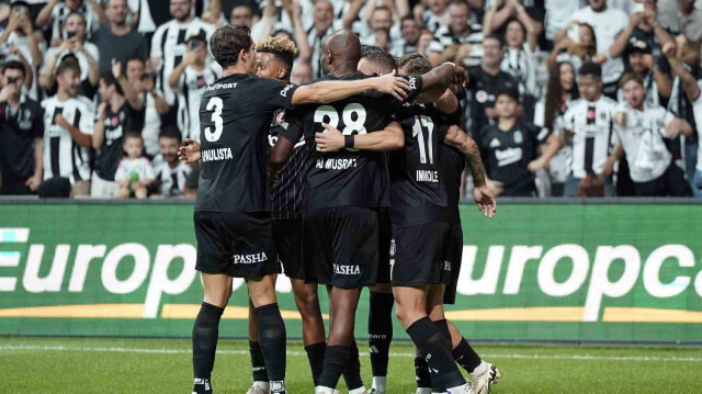 Beşiktaşlı futbolcuların gol sevinci