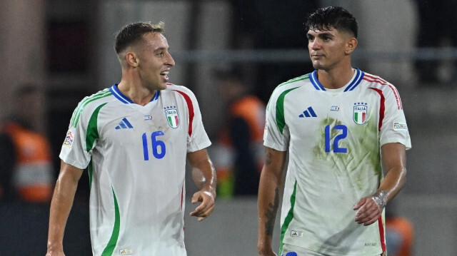 Les milieux de terrain italiens n°16 Davide Frattesi et n°12 Raoul Bellanova lors du match de la Ligue des Nations de l'UEFA entre Israël et l'Italie au Bozsik Arena de Budapest, Hongrie, le 9 septembre 2024.