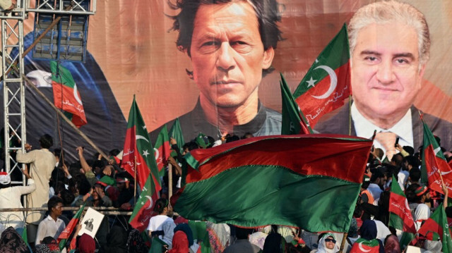 Des militants du Pakistan Tehreek-e-Insaf (PTI), parti de l'ancien premier ministre Imran Khan, participent à un rassemblement public dans la banlieue d'Islamabad, le 8 septembre 2024.