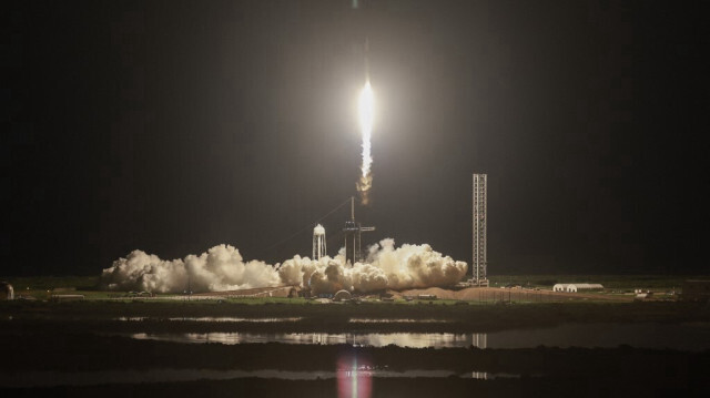 La fusée Falcon 9 Polaris Dawn de SpaceX décolle du complexe de lancement 39A du Centre spatial Kennedy de la NASA le 10 septembre 2024 à Cap Canaveral, en Floride.