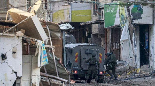 L'armée d'occupation lors d'un raid en Palestine occupée.