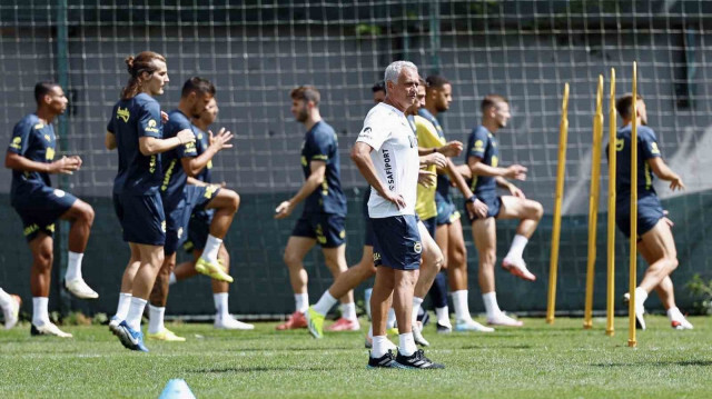 Fenerbahçe'de çalışmalar devam ediyor