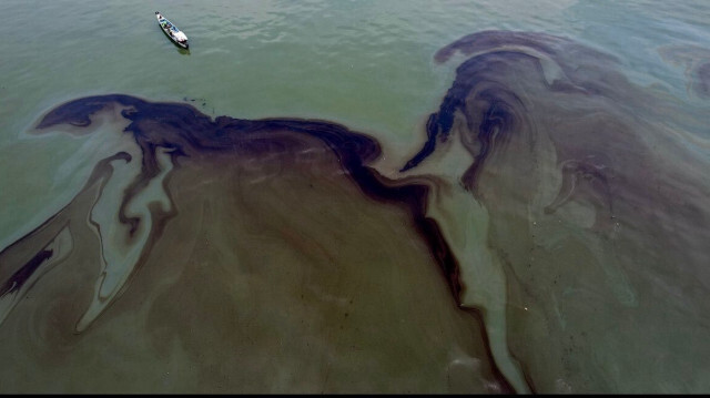 Les garde-côtes avaient prévenu qu'une éventuelle fuite de ce carburant aurait pu entraîner la plus importante marée noire de l'histoire des Philippines et une "catastrophe environnementale".