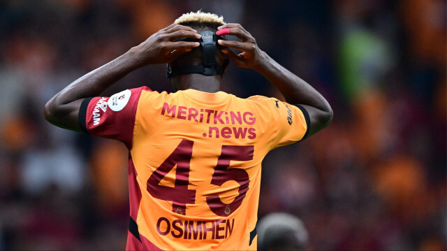 Galatasaray'ın sırt sponsoru tepkilere neden olmuştu.