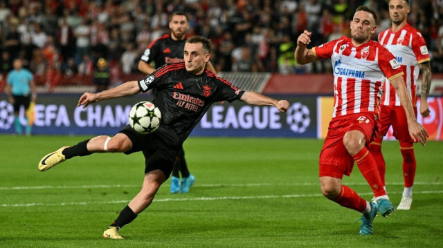 L'attaquant turc du Benfica, Muhammed Kerem Aktürkoğlu, lors du match de la 1ère journée de la Ligue des champions de l'UEFA entre l'Étoile Rouge de Belgrade et le Benfica, au stade Rajko-Mitic, à Belgrade, le 19 septembre 2024.  