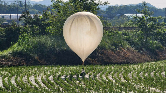 Lundi, un envoi de ballons a temporairement perturbé les vols à l'aéroport d'Incheon, près de Séoul. 