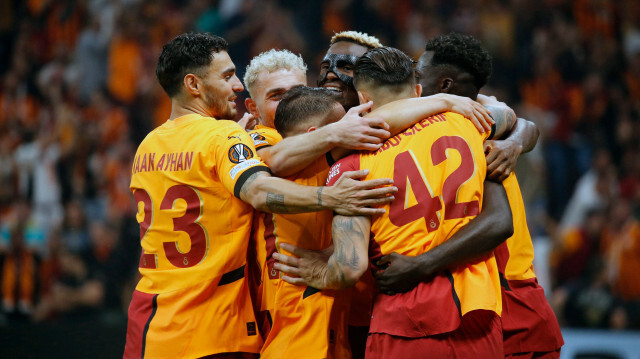 Galatasaraylı futbolcuların gol sevinci