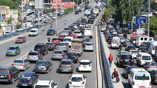 Katil İsrail'in saldırılarına maruz kalan Lübnan'ın güneyinden göç dalgası devam ediyor.
