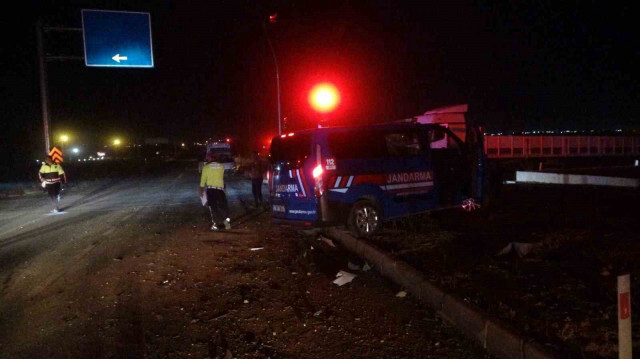 Malatya'da askeri araç ile otomobil çarpıştı.