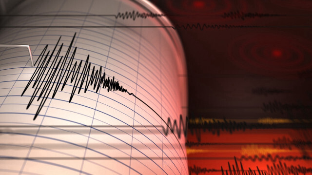 GKRY açıklarında 4.8 büyüklüğünde deprem meydana geldi.