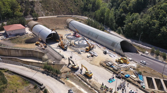 Bolu Dağı Tüneli'ndeki çalışmaların 8- 9 Eylül'e kadar bitirilmesi hedefleniyor.