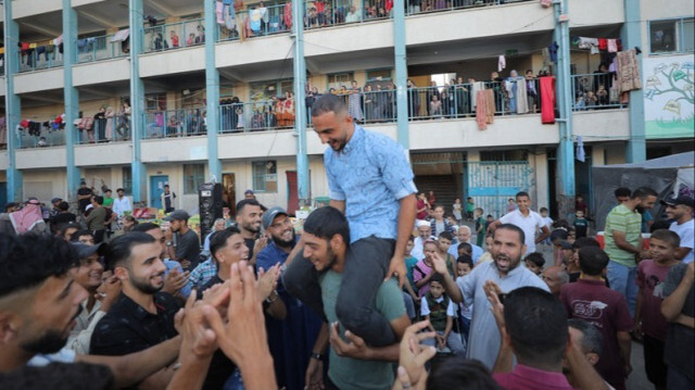 Le mariage de Muhammed Halid Radi et Hannan Abu Tarbus a été célébré dans une école du camp de réfugiés de Nuseirat dans la Bande de Gaza, le 06 septembre 2024.