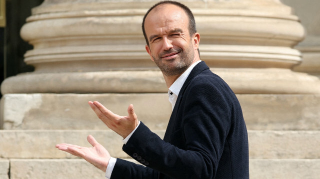 Le député français nouvellement élu pour le "Nouveau Front Populaire" (NFP), Manuel Bompard de La France Insoumise (LFI), arrive pour une journée d'accueil à l'Assemblée nationale après le second tour des élections législatives françaises à Paris, le 9 juillet 2024.