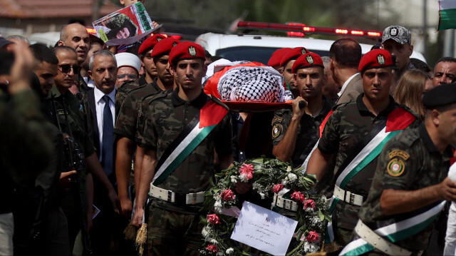Procession funéraire organisée le 9 septembre 2024 à Naplouse, en Palestine occupée, en l'honneur de Aysenur Ezgi Eygi, assassinée par un soldat israélien.