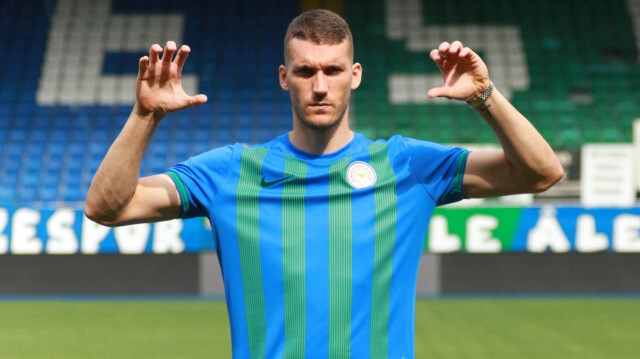 Kaleci Ivo Grbic