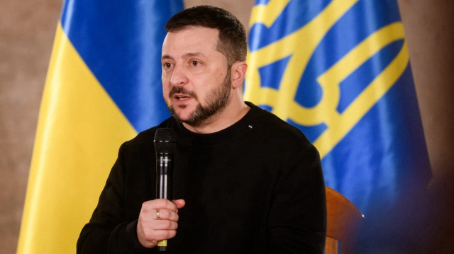 Le président de l'Ukraine, Volodymyr Zelensky, le 11 janvier 2024 à Riga, en Lettonie.