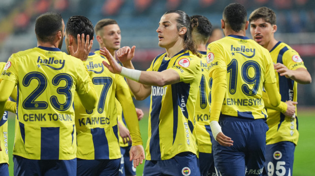 Fenerbahçeli futbolcuların Kasımpaşa maçındaki gol sevinci.