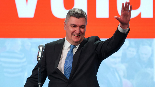 Le président croate sortant et candidat à la présidence du Parti social-démocrate (SDP), Zoran Milanovic, lors de son discours à son siège, à Zagreb, le 12 janvier 2025.