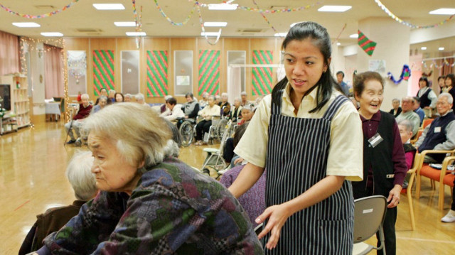 Un réseau d'escrocs opérant depuis la Thaïlande, spécialisé dans la vente de fausses assurances santé à des retraités japonais, démantelé par la police.