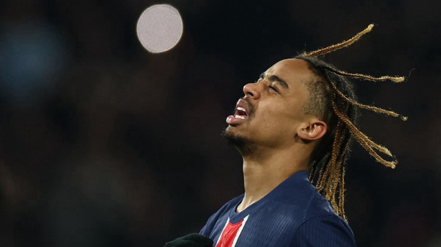 L'attaquant français du Paris Saint-Germain, Bradley Barcola, lors du match de Ligue 1 entre le Paris Saint-Germain (PSG) et l'AS Saint-Étienne au Parc des Princes, à Paris, le 12 janvier 2025.