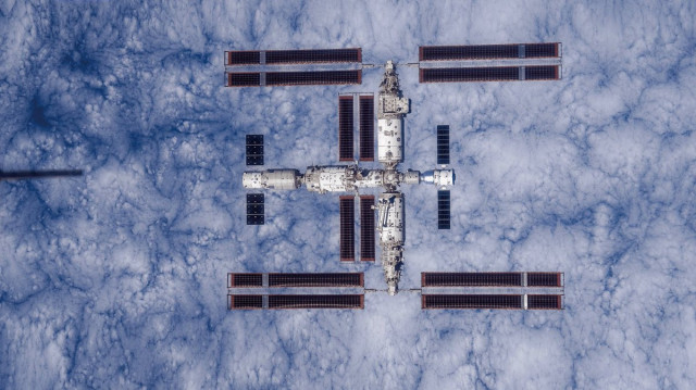 La station spatiale chinoise Tiangong a accueil 8 vaisseaux spatiaux avec équipage et 7 vaisseaux cargo, et a hébergé 21 astronautes au total. 