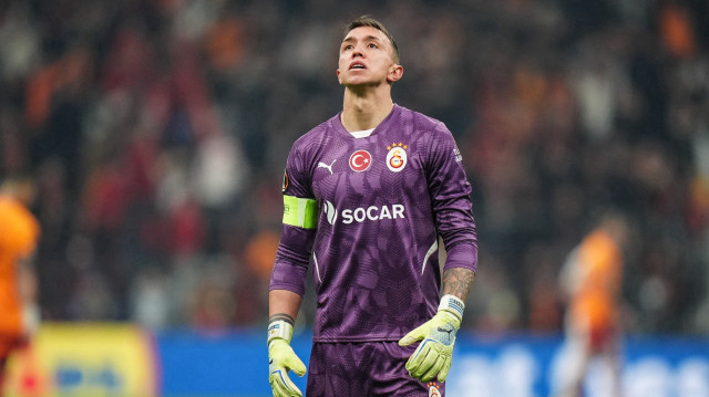 Galatasaray - Dinamo Kiev maçında Muslera'nın yaşadığı üzüntü.