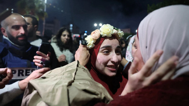 "من فرحت عوقبت".. المحررة جنين عمرو تروي قمع سجون الاحتلال
