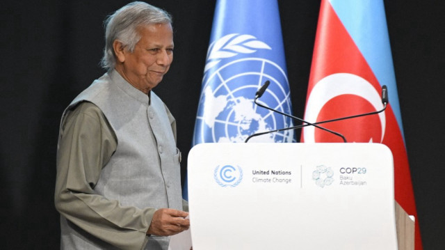 Le dirigeant intérimaire du Bangladesh, Muhammad Yunus, prononce un discours lors de la Conférence des Nations Unies sur le changement climatique (COP29) à Bakou, le 13 novembre 2024.