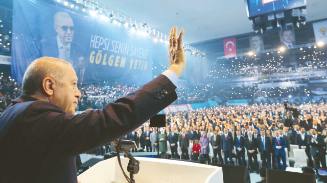 Cumhurbaşkanı Recep Tayyip Erdoğan, AK Parti 7. Olağan Gençlik Kolları Kongresi’nde gençlere seslendi.