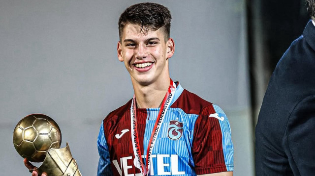 Oğuzhan Yılmaz, 2023-24 sezonunda U19'da şampiyonluk yaşadı.
