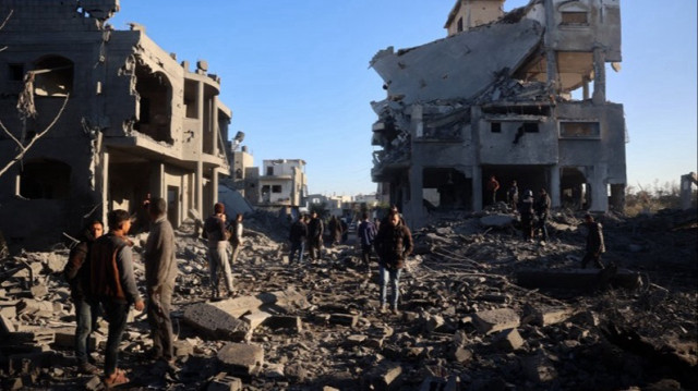 Hamas exhorte Fatah à soutenir un comité pour Gaza, tout en s'adaptant à la guerre de guérilla face à l’attaque israélienne qui a causé plus de 45 600 morts.