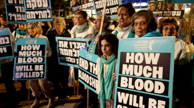 Les familles des otages israéliens appellent Netanyahu à donner un mandat complet aux négociateurs pour un échange avec Gaza. 