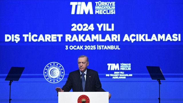 Le Président turc, Recep Tayyip Erdogan prononce un discours lors de l'annonce des chiffres d'exportation pour 2024 au centre de congrès Halic à Istanbul en Turkiye, le 3 janvier 2025.