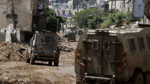 Le 4 janvier 2025, l'armée israélienne a mené de nouveaux raids meurtriers en Cisjordanie occupée. Au moins sept Palestiniens, dont une femme et deux commandants armés, ont été tués à Tulkarem lors d'attaques par drones et d'agressions armées.