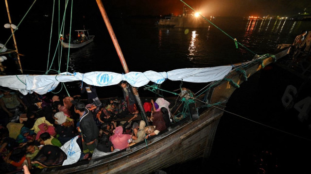 Les Rohingyas, une minorité musulmane persécutée en Birmanie, risquent chaque année leur vie pour atteindre la Malaisie ou l'Indonésie à travers de dangereuses traversées en mer. 