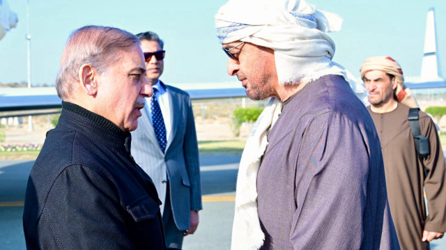 Le Premier ministre Muhammad Shehbaz Sharif et le président des Émirats arabes unis, Son Altesse Sheikh Mohamed bin Zayed Al Nahyan.