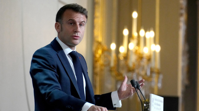 Le président français Emmanuel Macron prononce son discours devant les ambassadeurs de France en poste dans le monde, le 6 janvier 2025 au palais de l'Élysée à Paris.