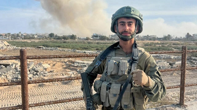 Yuval Vagdani, un membre des forces israéliennes, qui a participé au génocide, a quitté clandestinement le Brésil où il passait ses vacances après qu'un mandat d'arrêt pour crimes de guerre a été délivré. 