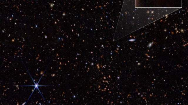 Une image infrarouge du télescope spatial James Webb de la NASA (également appelé Webb ou JWST) prise par la caméra NIRCam (Near-Infrared Camera) dans le cadre du programme JADES (Advanced Deep Extragalactic Survey) du JWST, le 30 mai 2024.